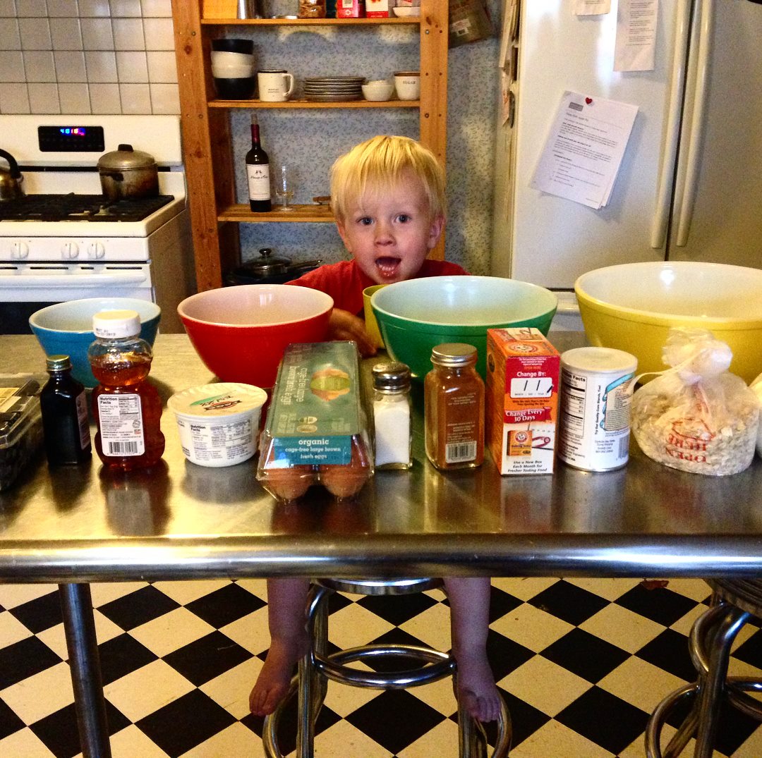 2018-1-5 Ollie Baking Muffins 1