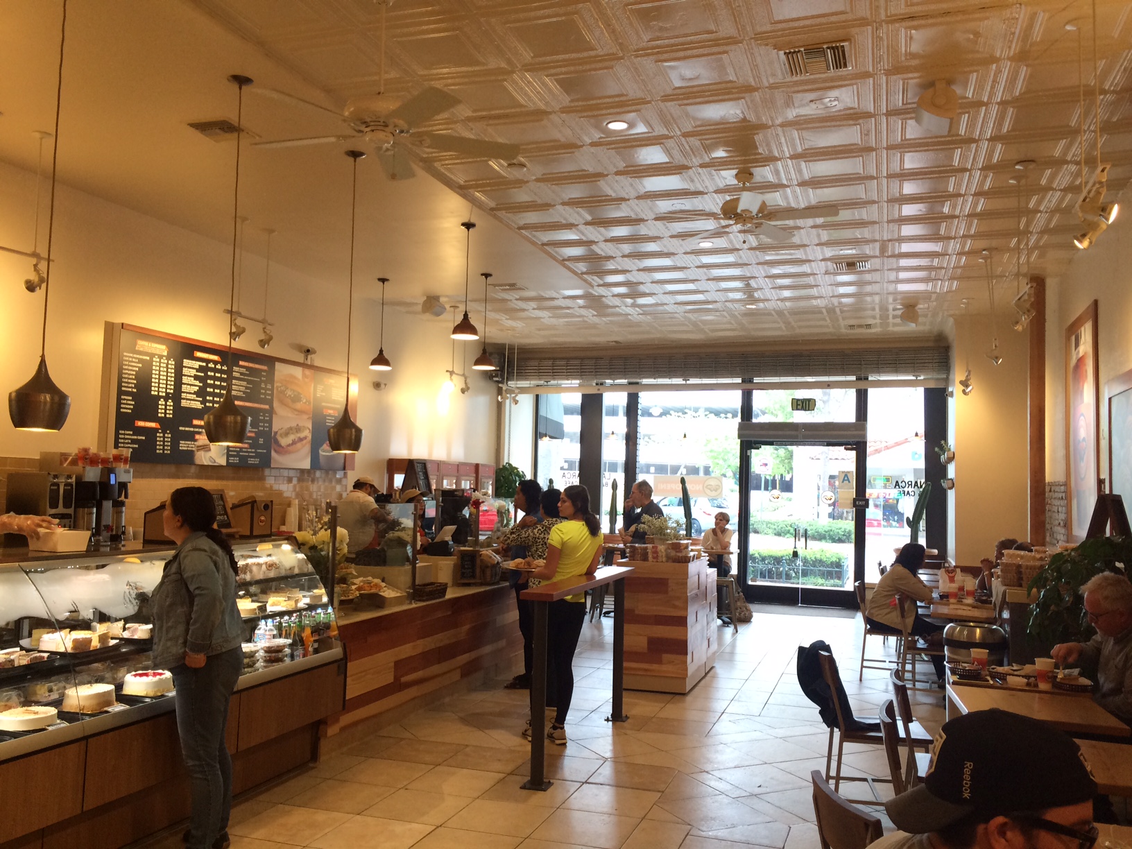 La Monarca Wide Shot